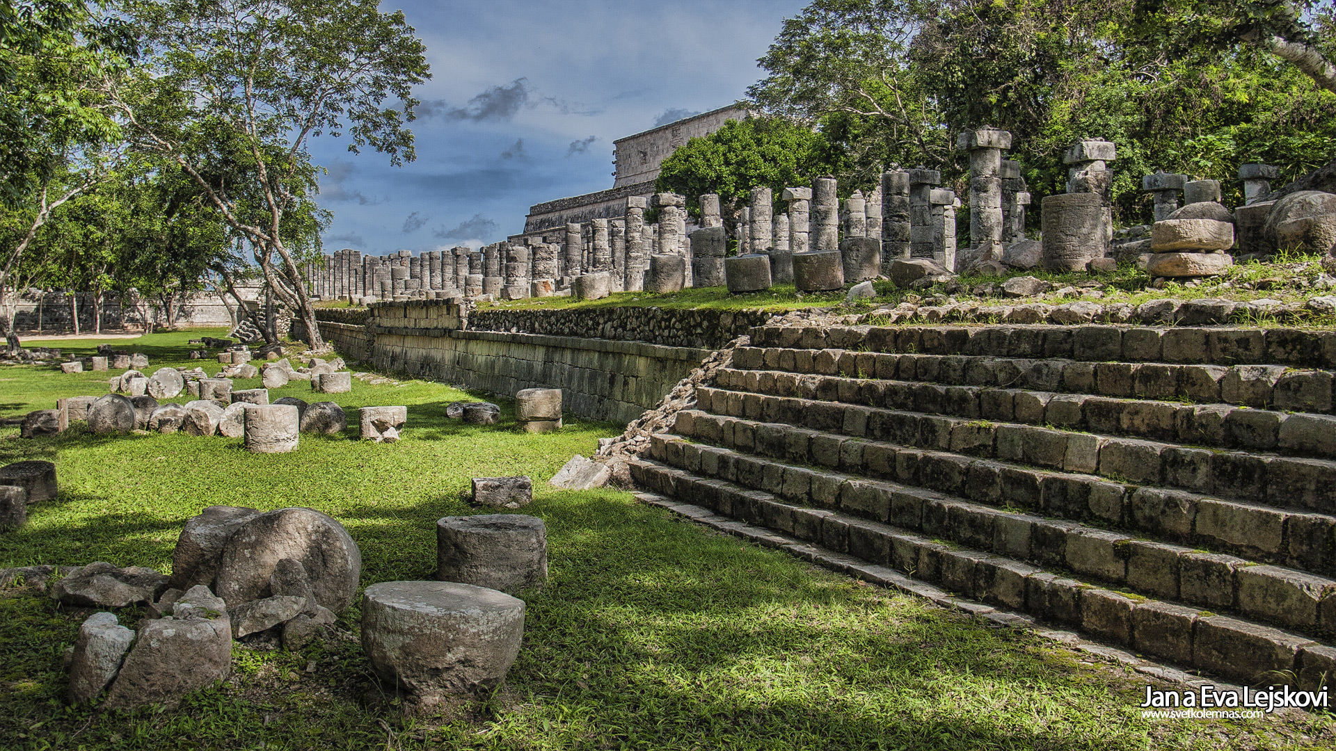 Tapeta na plochu, Mexiko - Mayské město Chichén Itza a Chrám tisíce válečníků
