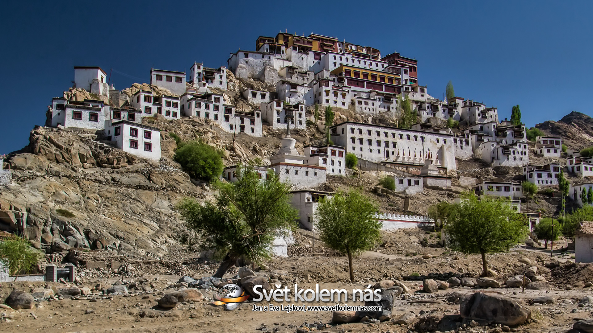Tapeta na plochu, Indie - Buddhistický klášter Thiksey gompa