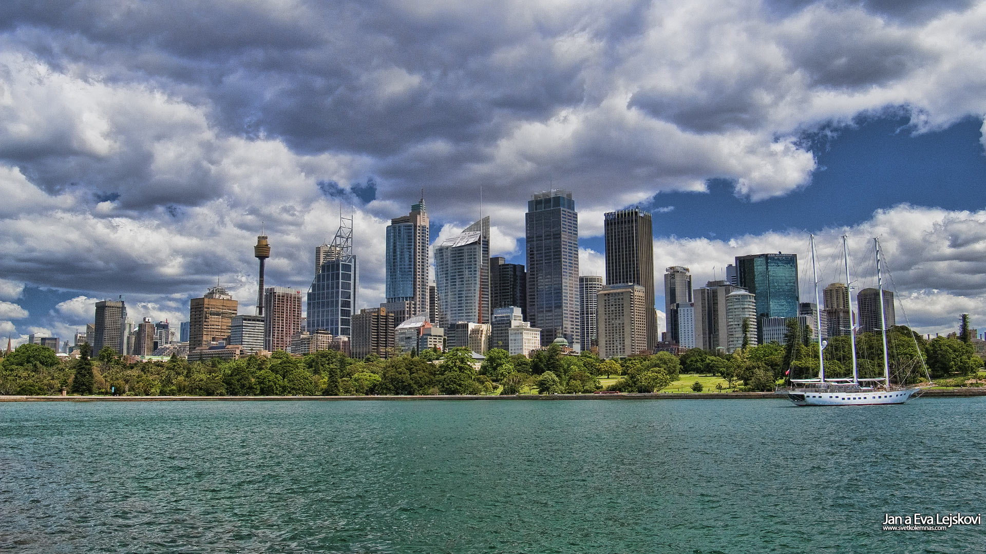 Tapeta na plochu, Austrálie - Sydney přes botanickou zahradu
