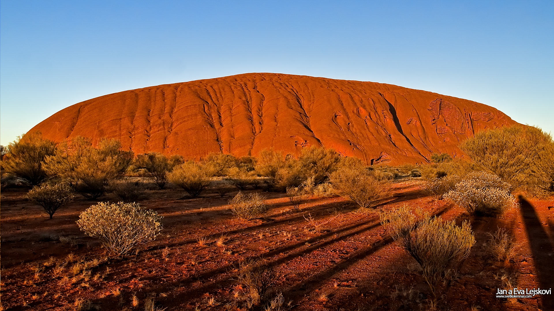 Tapeta na plochu, Austrálie - Uluru, východ slunce
